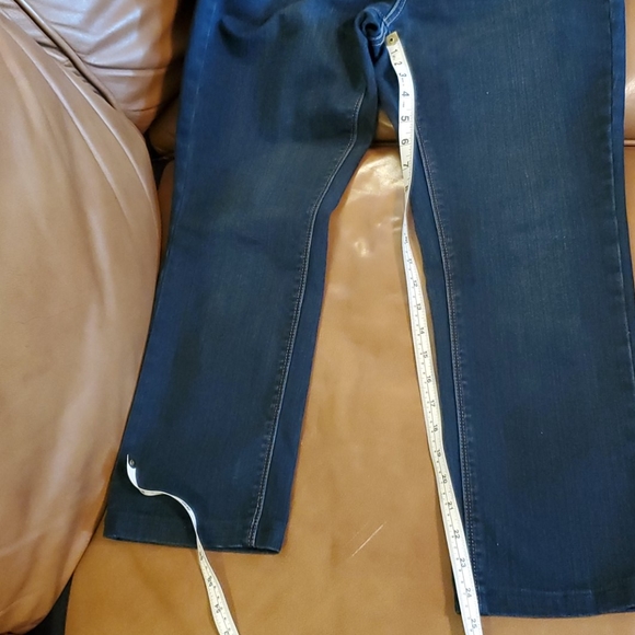 White House Black Market Jeans - Picture 5 of 6